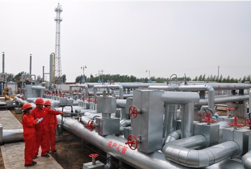 松原采气厂双坨子采气队日产天然气能力达14万立方米